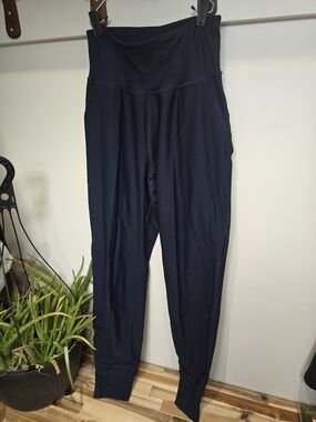 Old Navy Dark Navy High-Rise Performance Joggers
